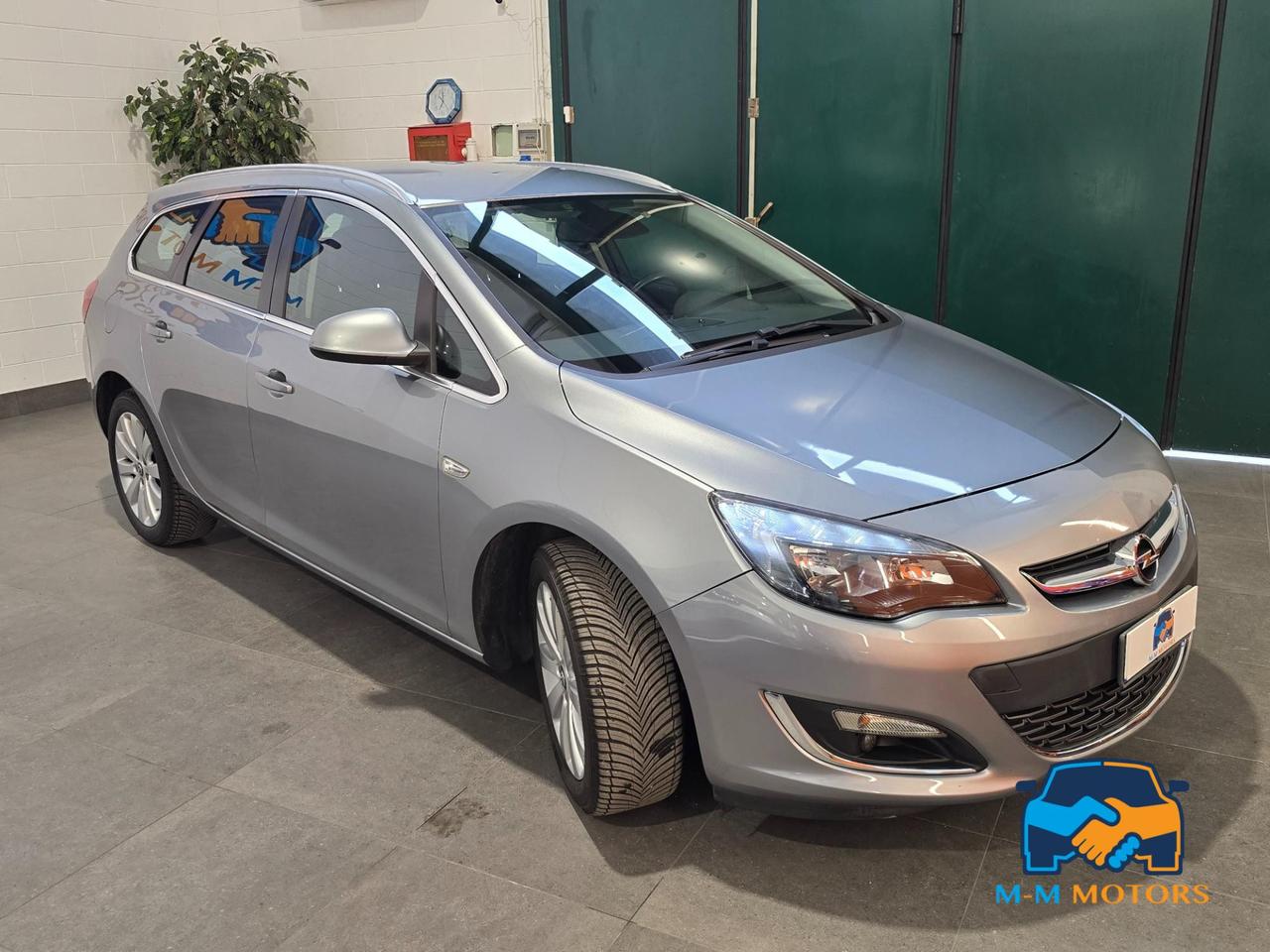 Opel Astra Sports Tourer 1.6 cdti (ecoflex) Cosmo s&s 136cv