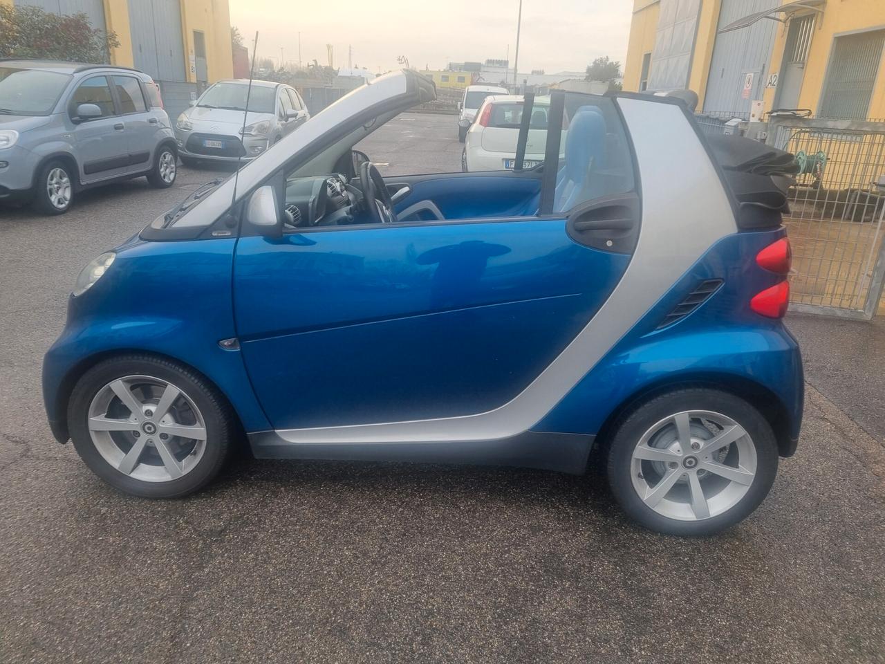 Smart ForTwo 1000 52 kW MHD cabrio passion motore nuovo