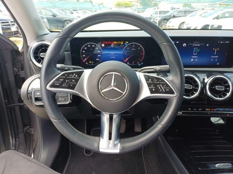 Mercedes-Benz Classe A A 180 d Progressive Advanced NIGHT-PACK