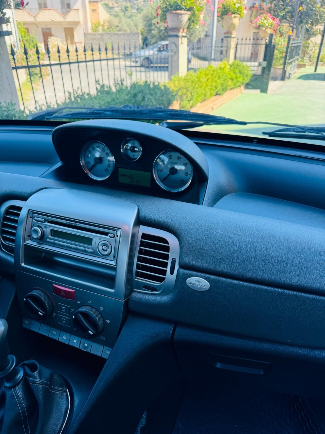 Lancia Ypsilon 1.2 Oro Giallo