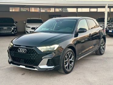 Audi A1 citycarver 30 TFSI S tronic