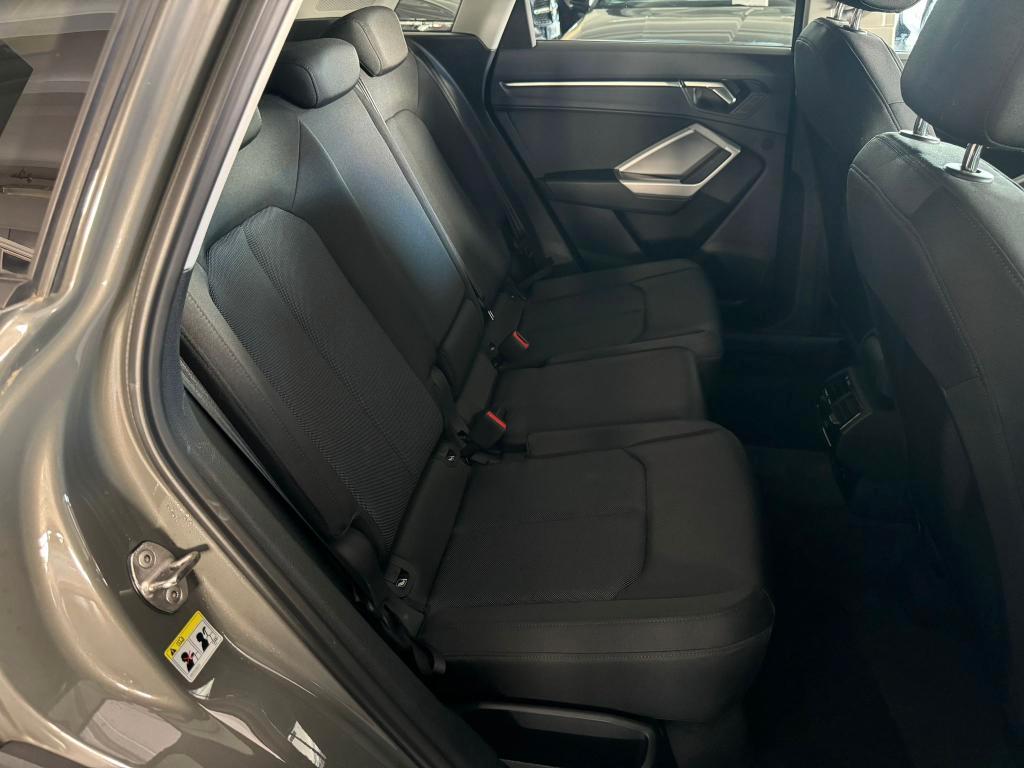 Audi Q3 35 2.0 tdi Business quattro s-tronic