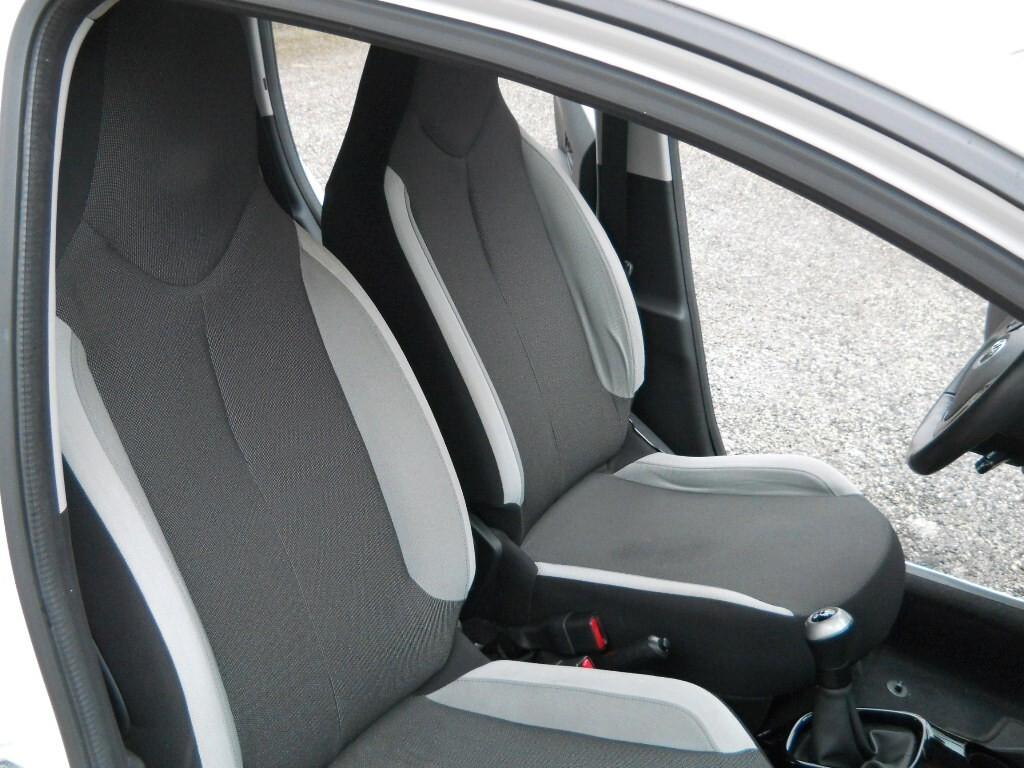 Toyota Aygo 1.0 VVT-i 72 CV 5 porte x-play