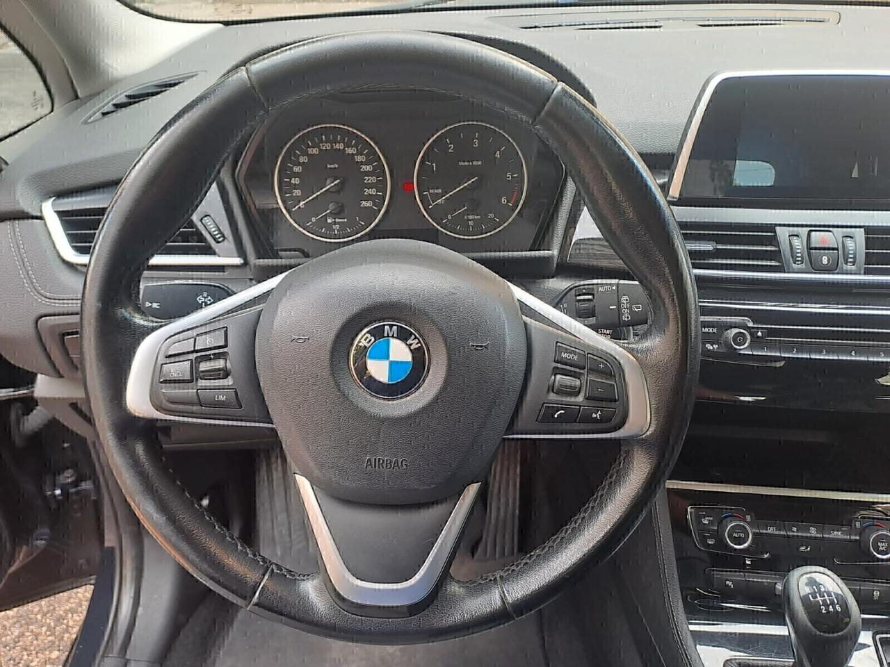 Bmw 216D Luxury Full garantita