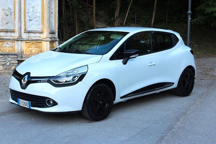 Renault Clio 1.2 75CV GPL 5 porte Live ESTETICA ESEMPLARE COLLAUDO FINO AL 2033 CLIMA NAVI CERCHI LEGA