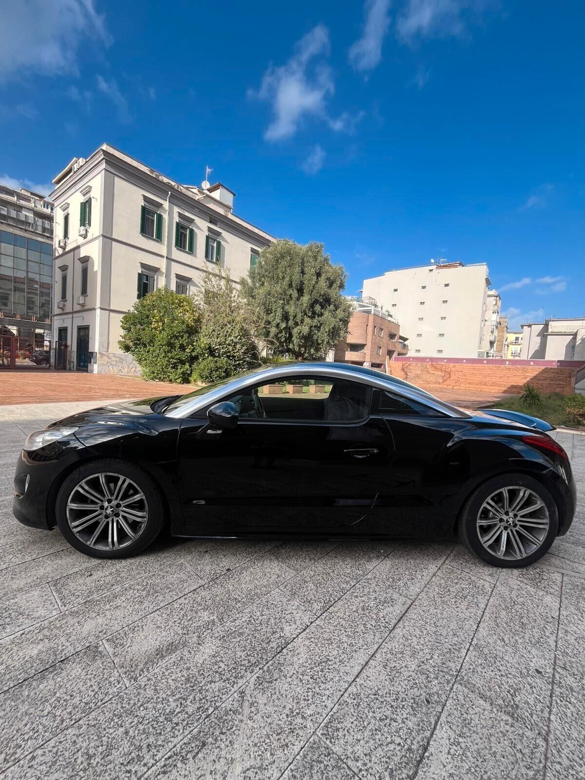 Peugeot RCZ 2.0 HDi 163CV Black Yearling