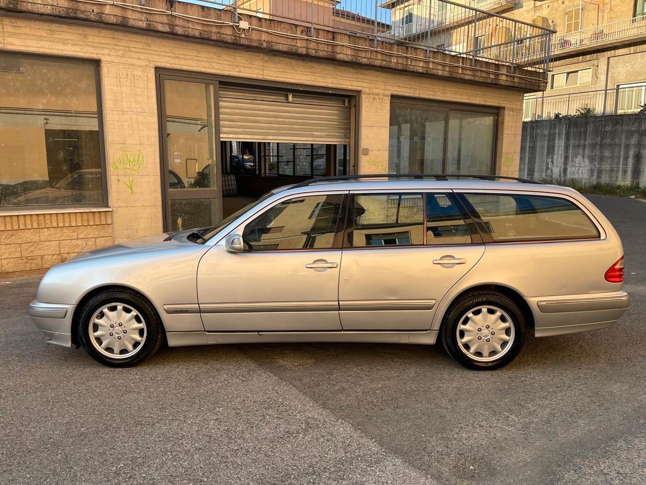 Mercedes-benz E 200 cat Station Wagon Avantgarde