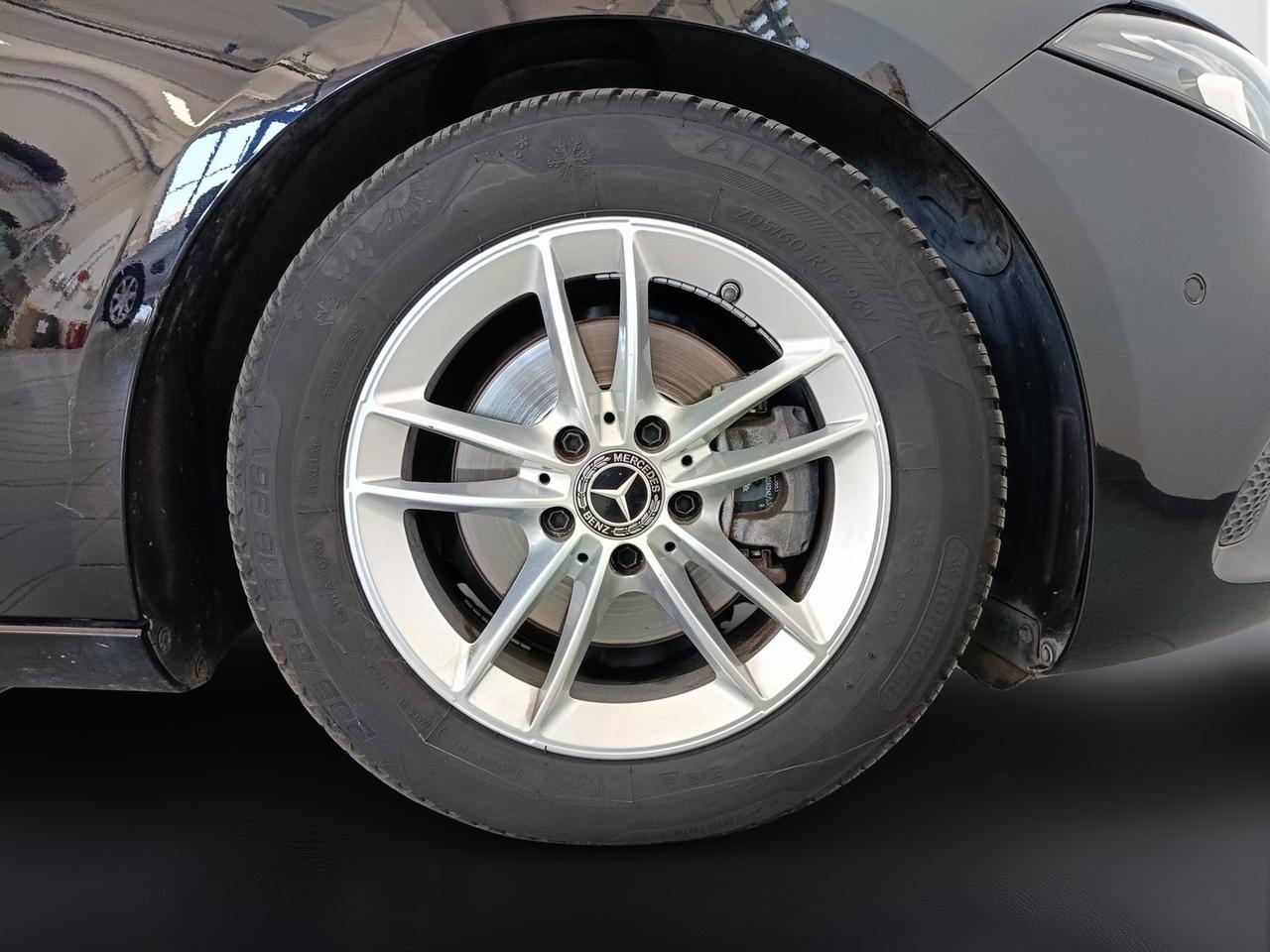 Mercedes-Benz Classe A - W177 2018 - A 180 d Business Extra auto