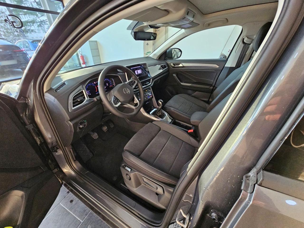 Volkswagen T-Roc Style C.17" Tetto Apribile Led Navi PDC Camera TDI