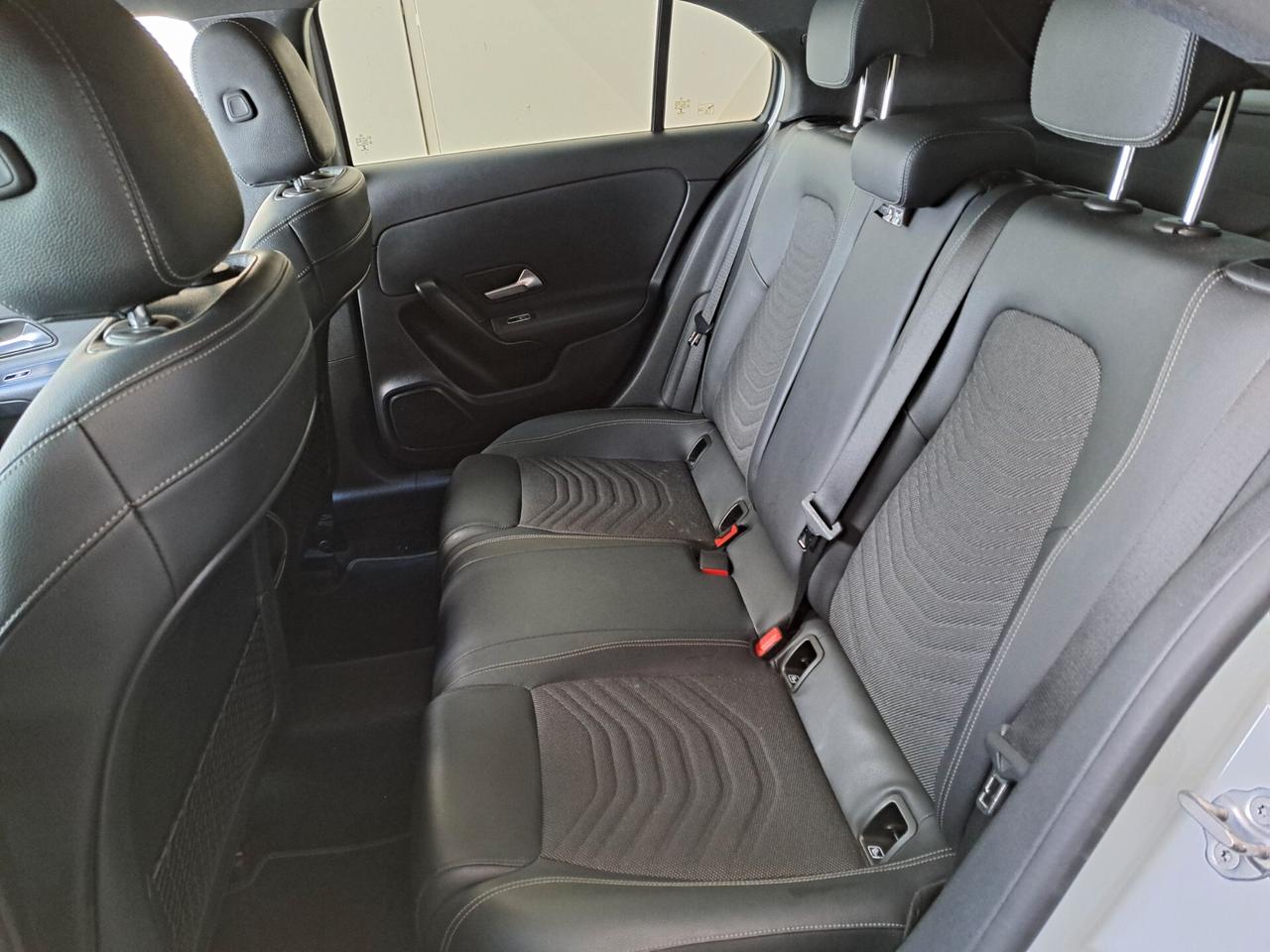 Mercedes-benz A 180 A 180 d Automatic Premium