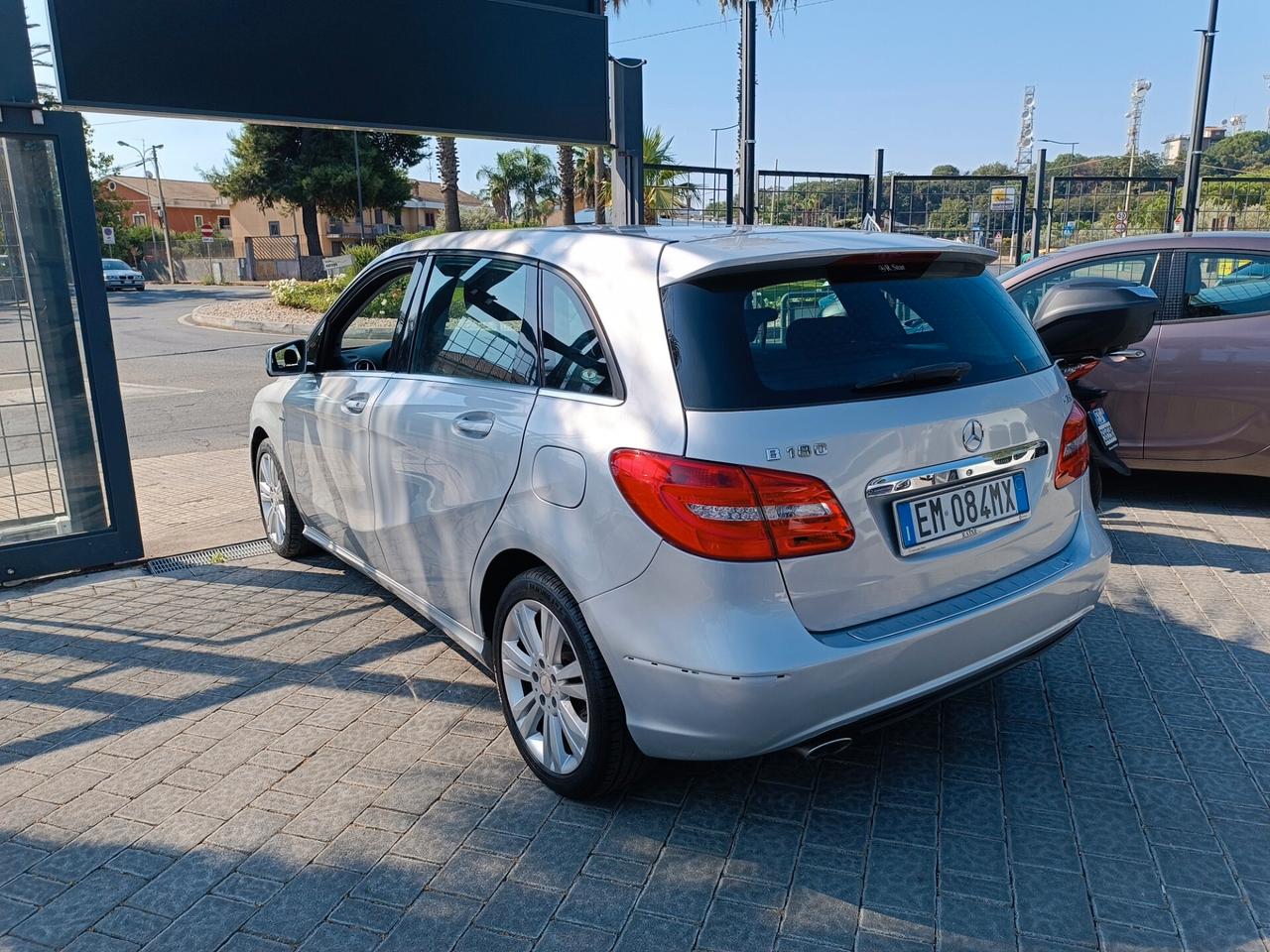 Mercedes-benz B 180 CDI Premium solo 72.000km!