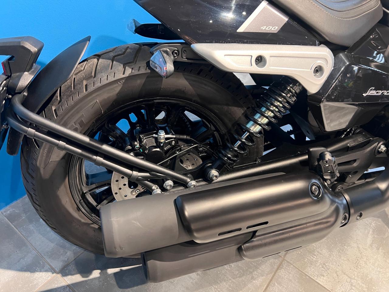 Benelli Leoncino 400 Bobber