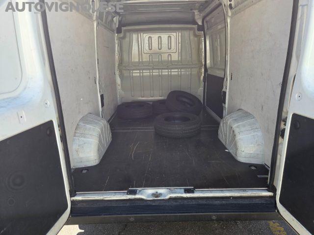 PEUGEOT Boxer 33 2.2 BlueHDi 120 L2H2 Furgone-CONTO VENDITA
