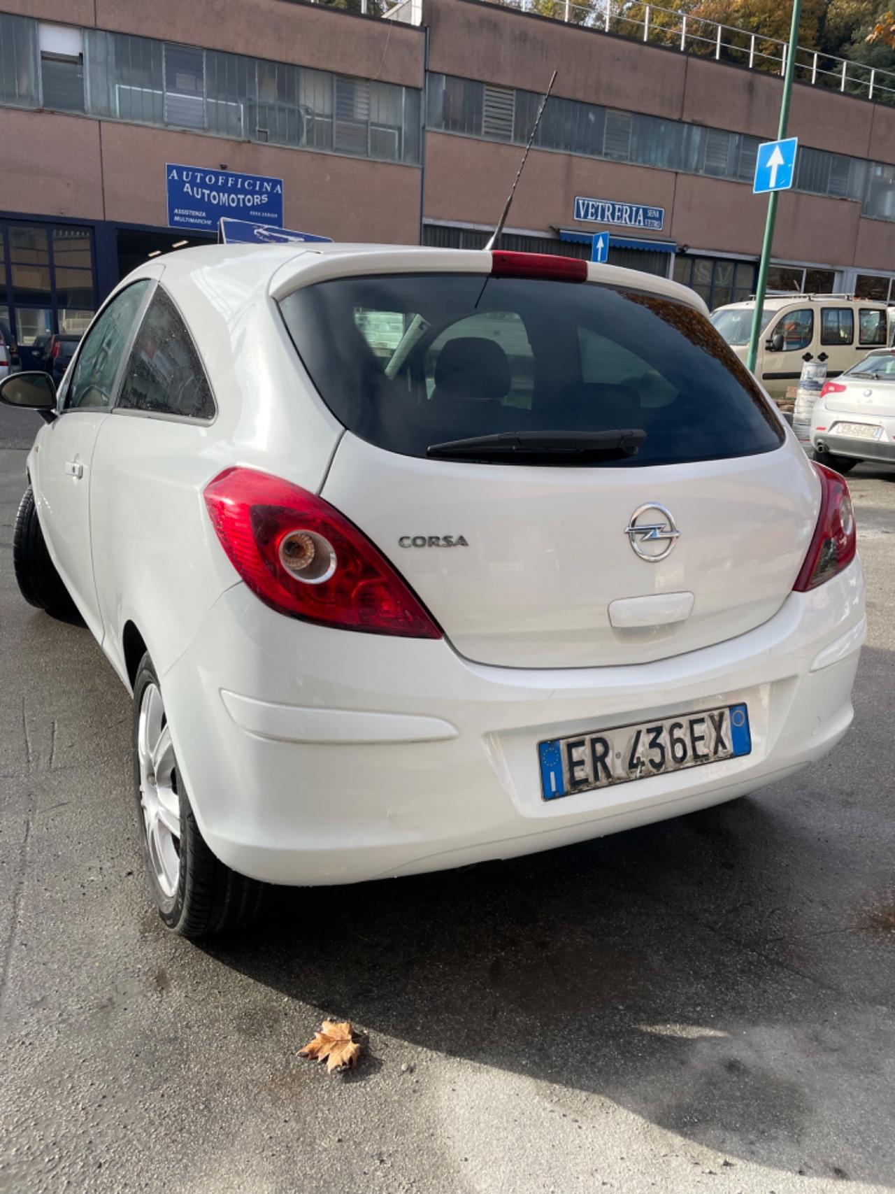 Opel Corsa 1.2 85CV 3 porte GPL-TECH Elective