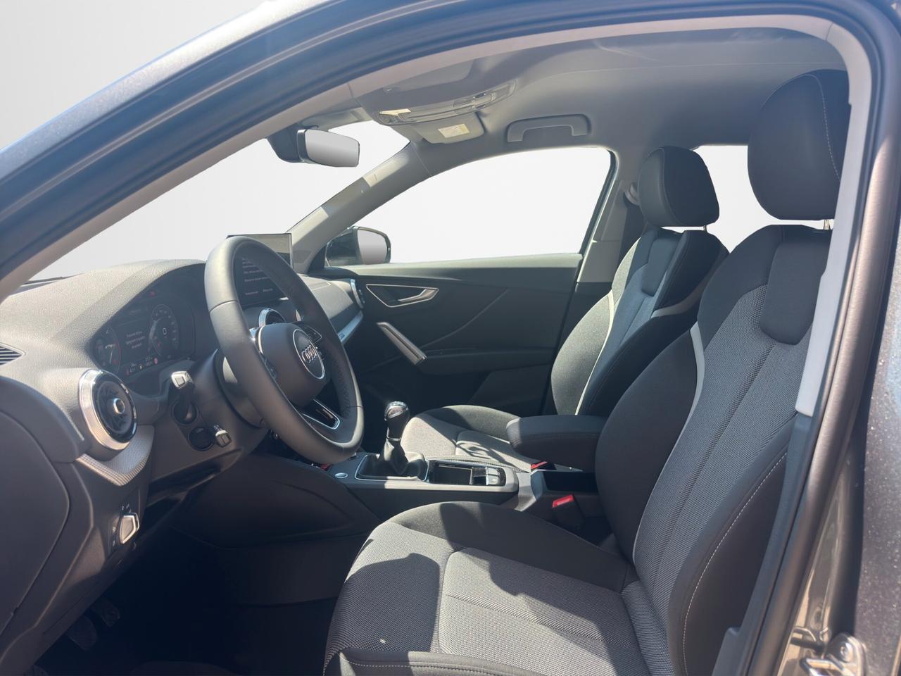 Audi Q2 30 TDI Identity Black