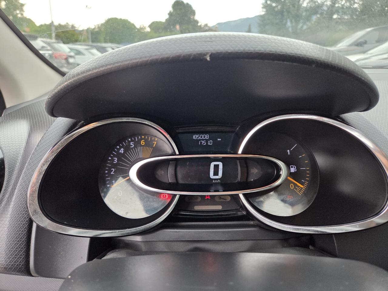 Renault Clio 1.2 75CV 5 porte Wave NEOPATENTATI