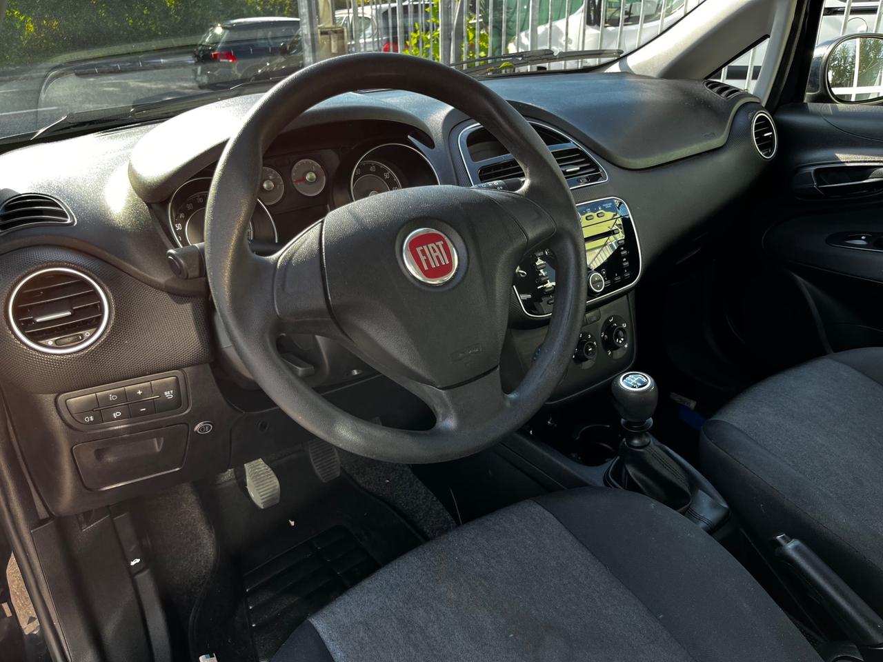 Fiat Punto 1.4 8V 5 porte GPL - BENZINA / OK NEOPATENTATI