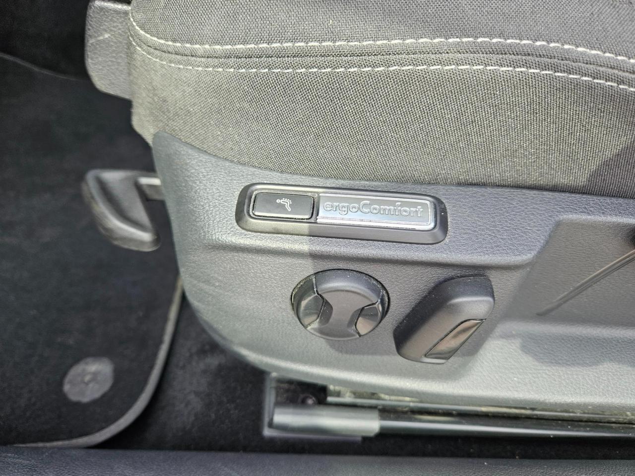 Volkswagen Passat Variant 2.0 tdi Business 150cv dsg