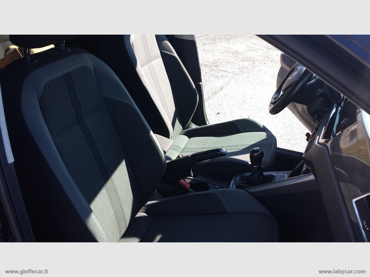 VOLKSWAGEN Polo 1.0 TSI 5 PORTE R-Line