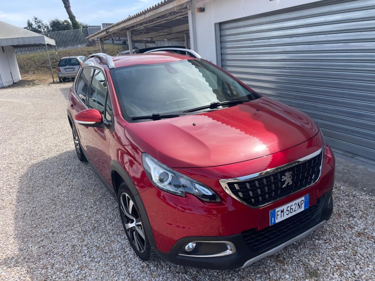 Peugeot 2008 BlueHDi 100 Allure