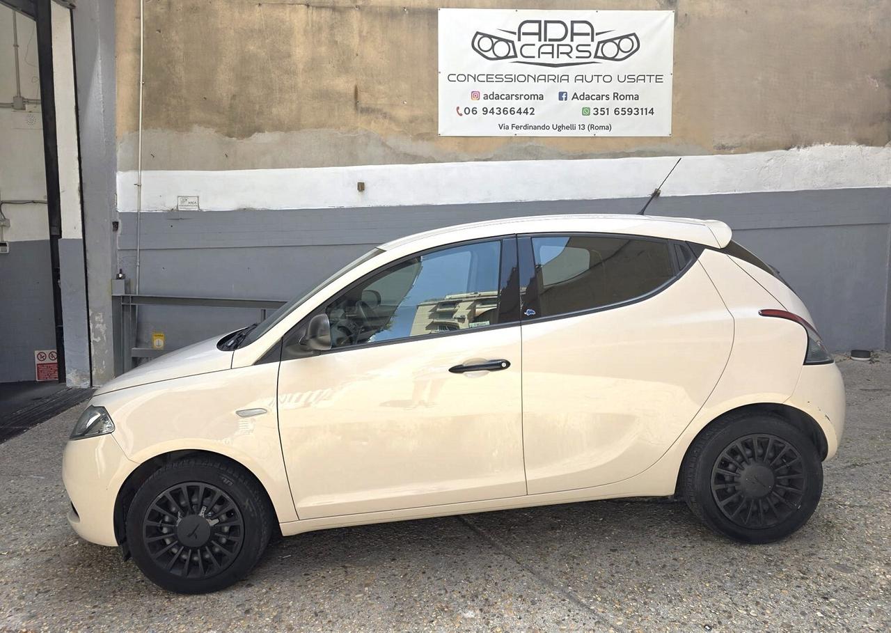 LANCIA YPSILON 1.2 - ADATTA A NEOPATENTATI