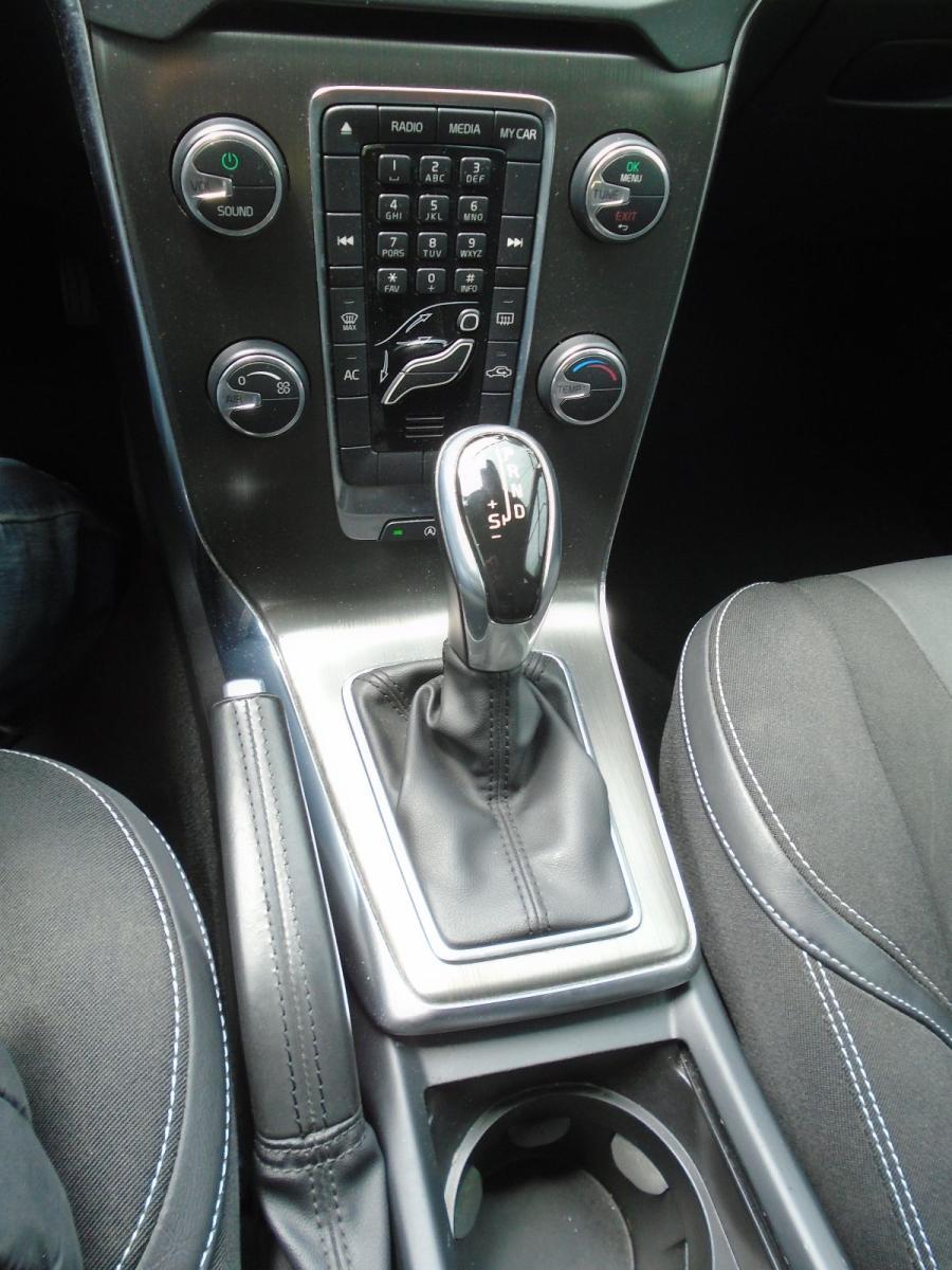 V40 '14 1.6 D2 EURO 5B UNIPRO OK NEOP.
