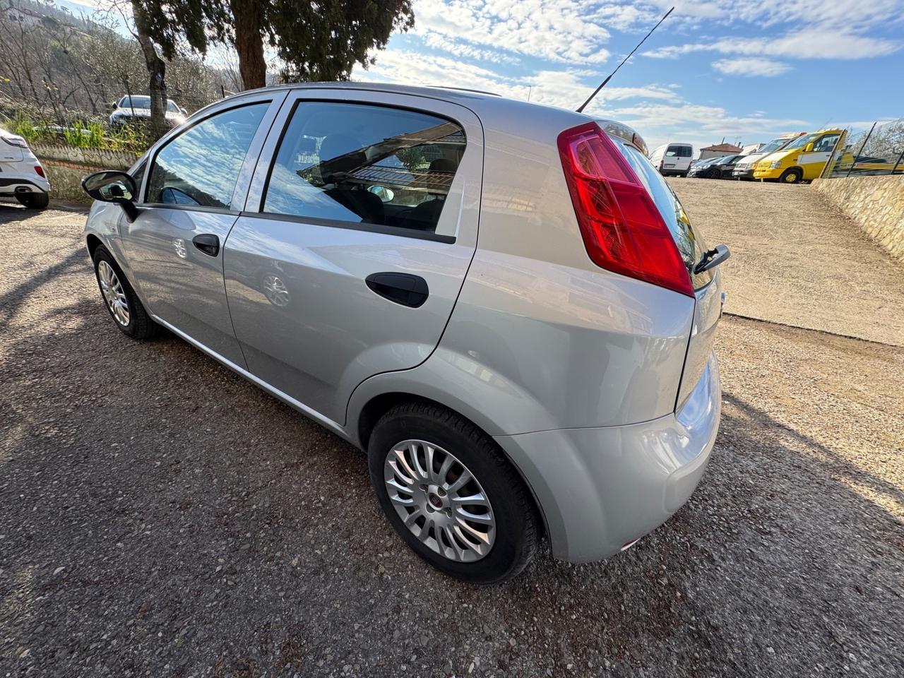 Fiat Punto 1.3 MJT II S&S 95 CV 5 porte Street