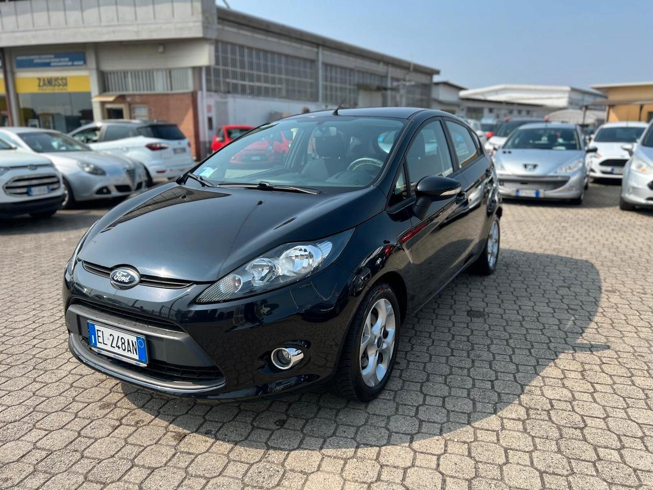 Ford Fiesta Ikon 1.4 TDCi 70CV 5p. Business