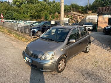 Toyota Yaris 1.0 5 porte
