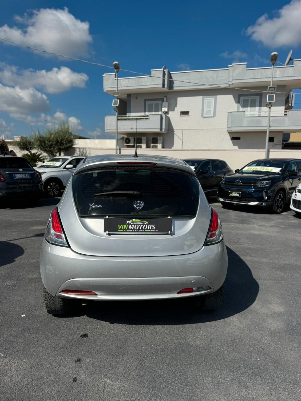 Lancia Ypsilon 1.2 69 CV 5 porte Platinum
