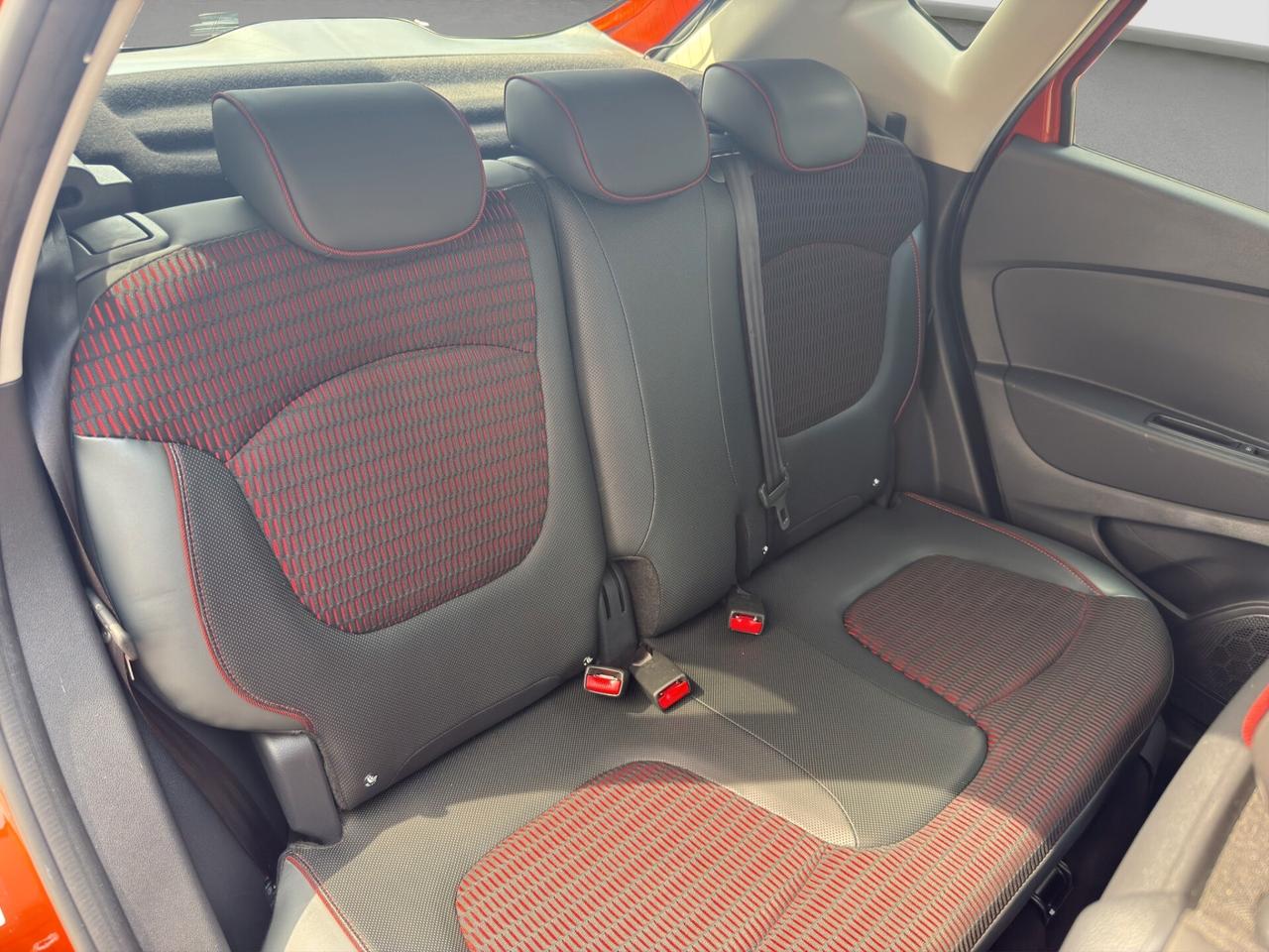 Renault Captur dCi 8V 90 CV EDC Start&Stop Energy Hypnotic