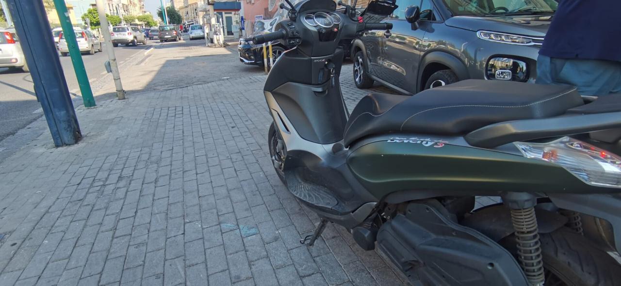 Piaggio Beverly 300 del 2020 USATO