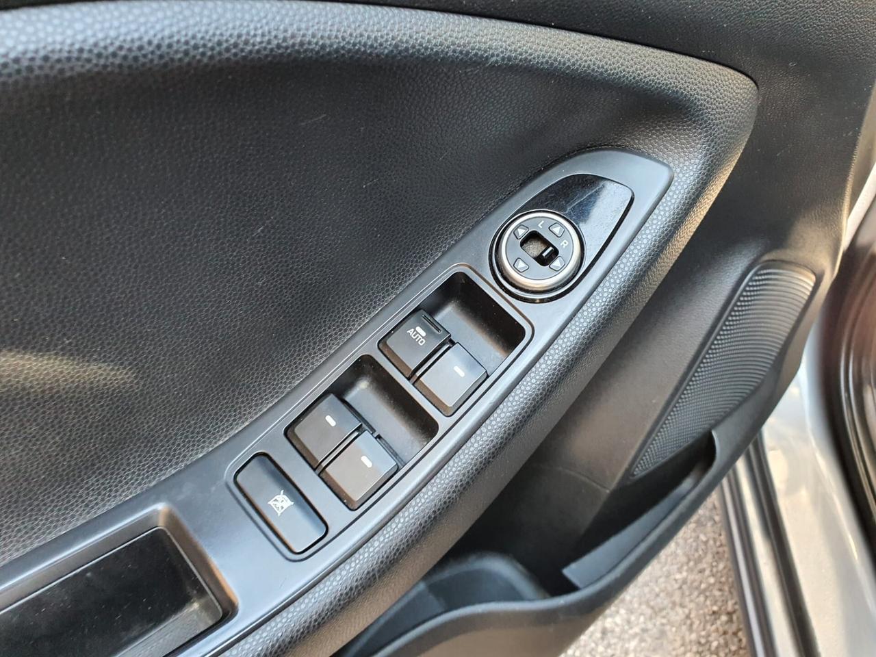 Hyundai i20 1.1 CRDi 12V /"73.000km!!!"