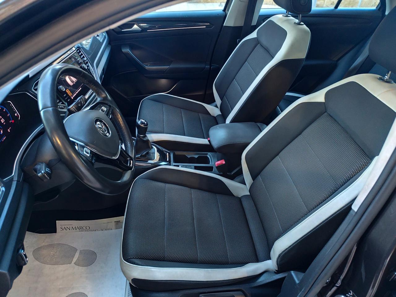 Volkswagen T-Roc 1.6 TDI 115CV DIESEL PERFETTA
