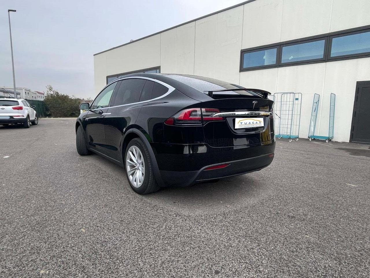 Tesla Model X Long Range 100 D