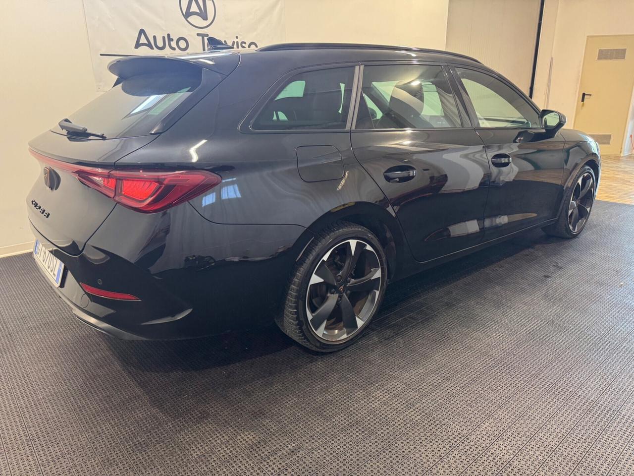 Cupra Leon Sportstourer 1.5 Hybrid 150CV DSG