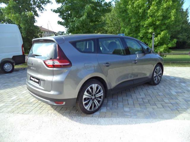 RENAULT Grand Scenic Blue dCi 120 CV Initiale Paris