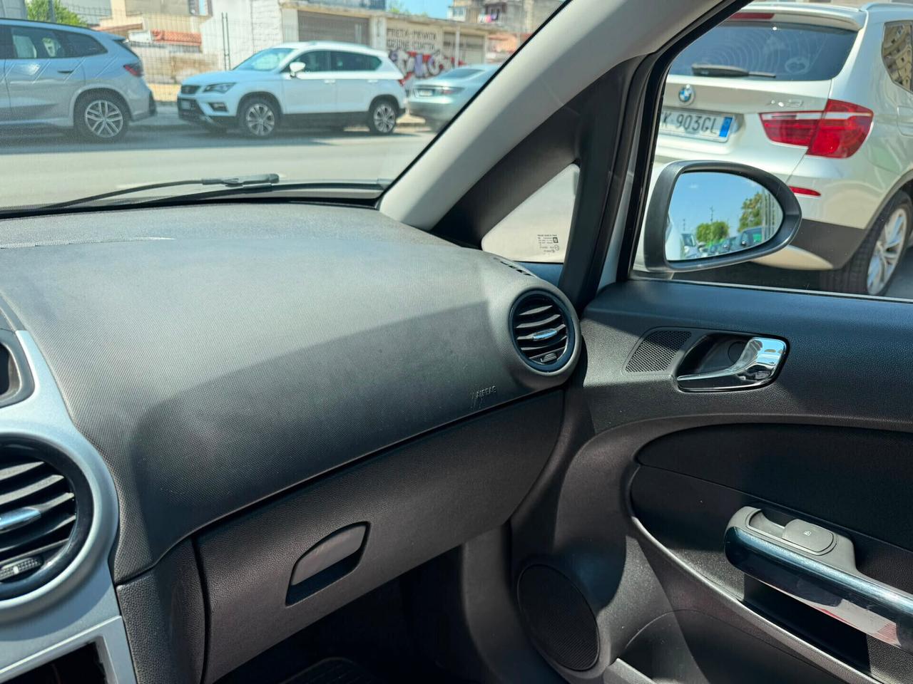 Opel Corsa 1.2 5 porte Elective