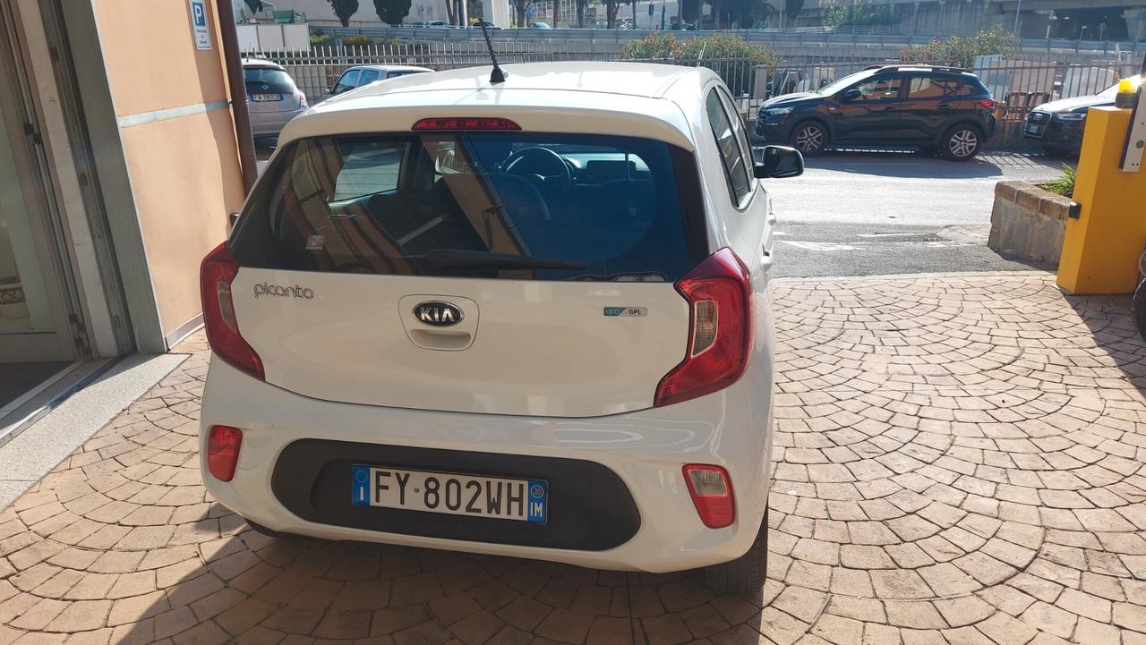 Kia Picanto 1.0 12V EcoGPL 5 porte Active