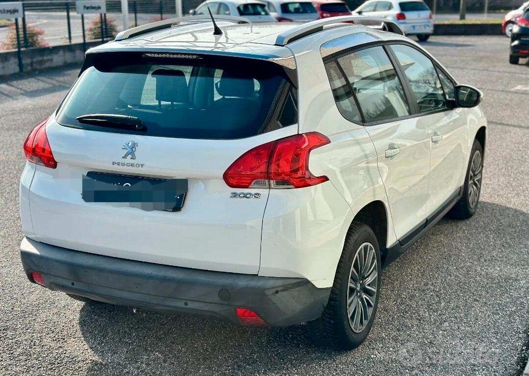 Peugeot 2008 1.2 benz 82CV - Garanzia 12 Mesi