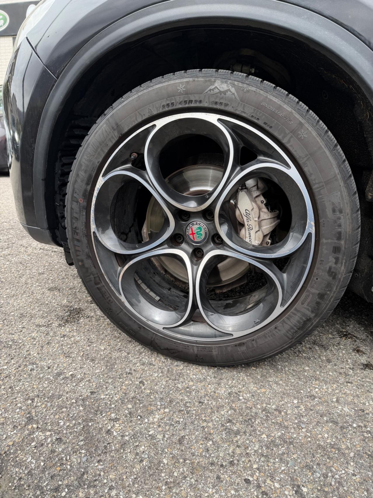 Stelvio 2.2 210 CV Q4 CRON. MANUTENZIONE PERFETTA !