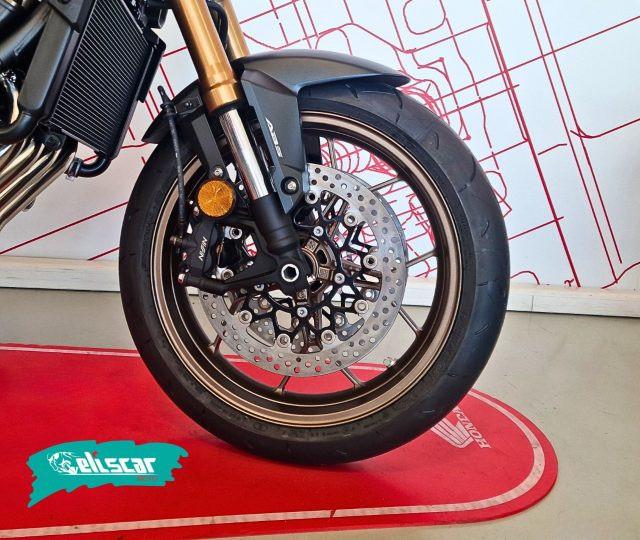 HONDA CB 650 CB650R E-CLUTCH 2025