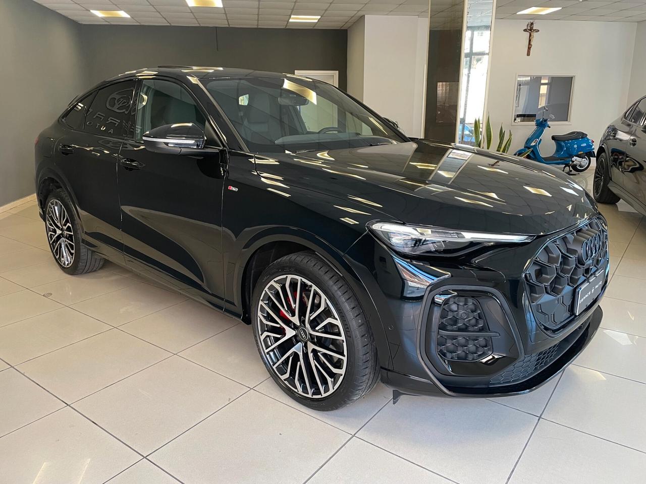 Nuova Audi Q5 SPB 2.0 TDI 204cv S-Line tech pro