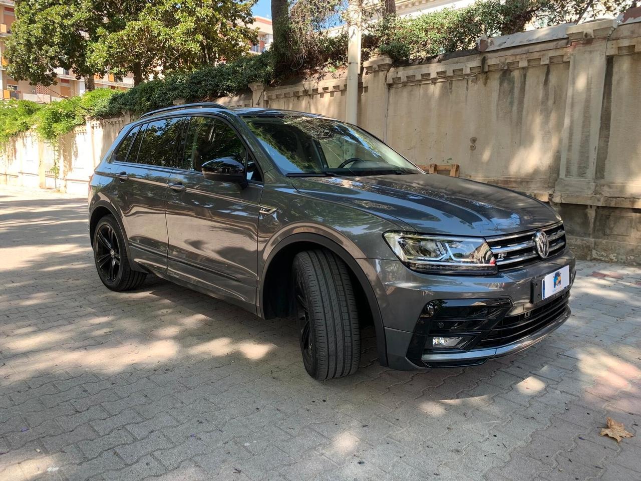 Volkswagen Tiguan 2.0 TDI SCR DSG Sport BlueMotion Technology R-LINE