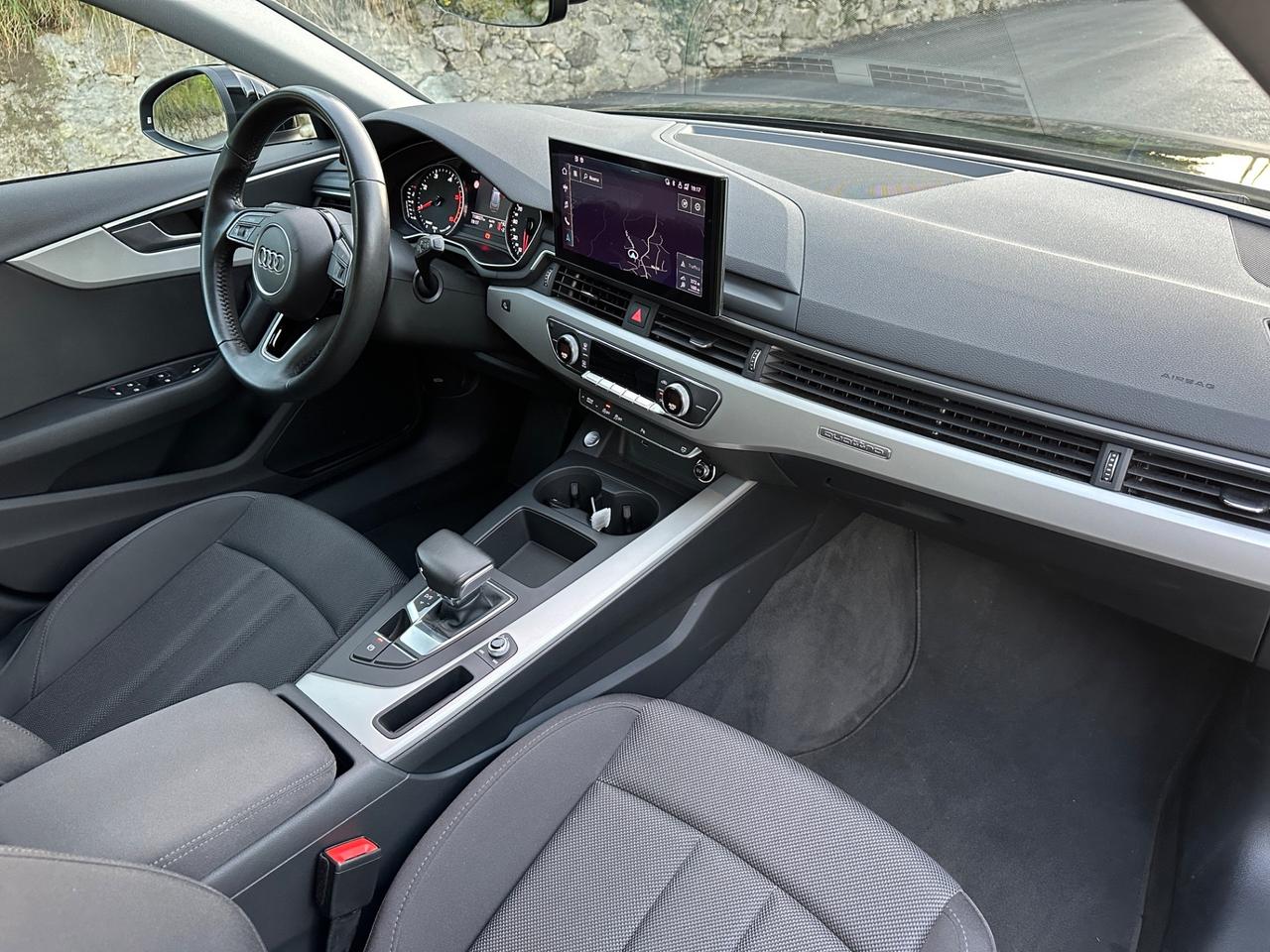 Audi A4 Avant 40 TDI quattro S tronic Business Advanced