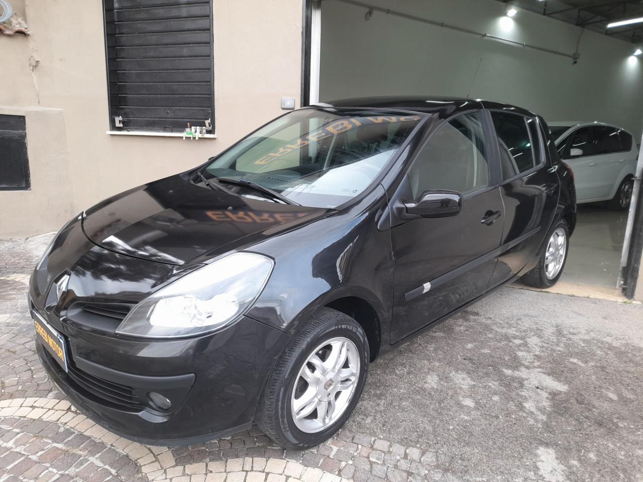 Renault Clio 1.2 5 porte Le Iene