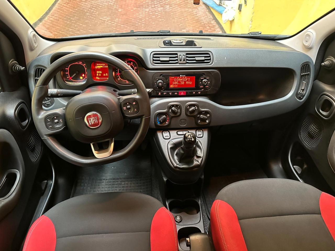 Fiat Panda 1.2 Lounge EURO 6 UCONNECT 60.000 KM