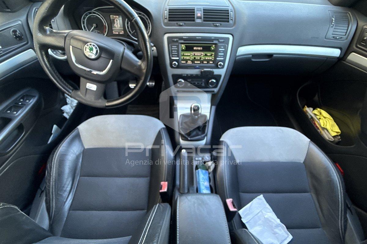 SKODA Octavia 2.0 TDI CR F.AP. Wagon RS