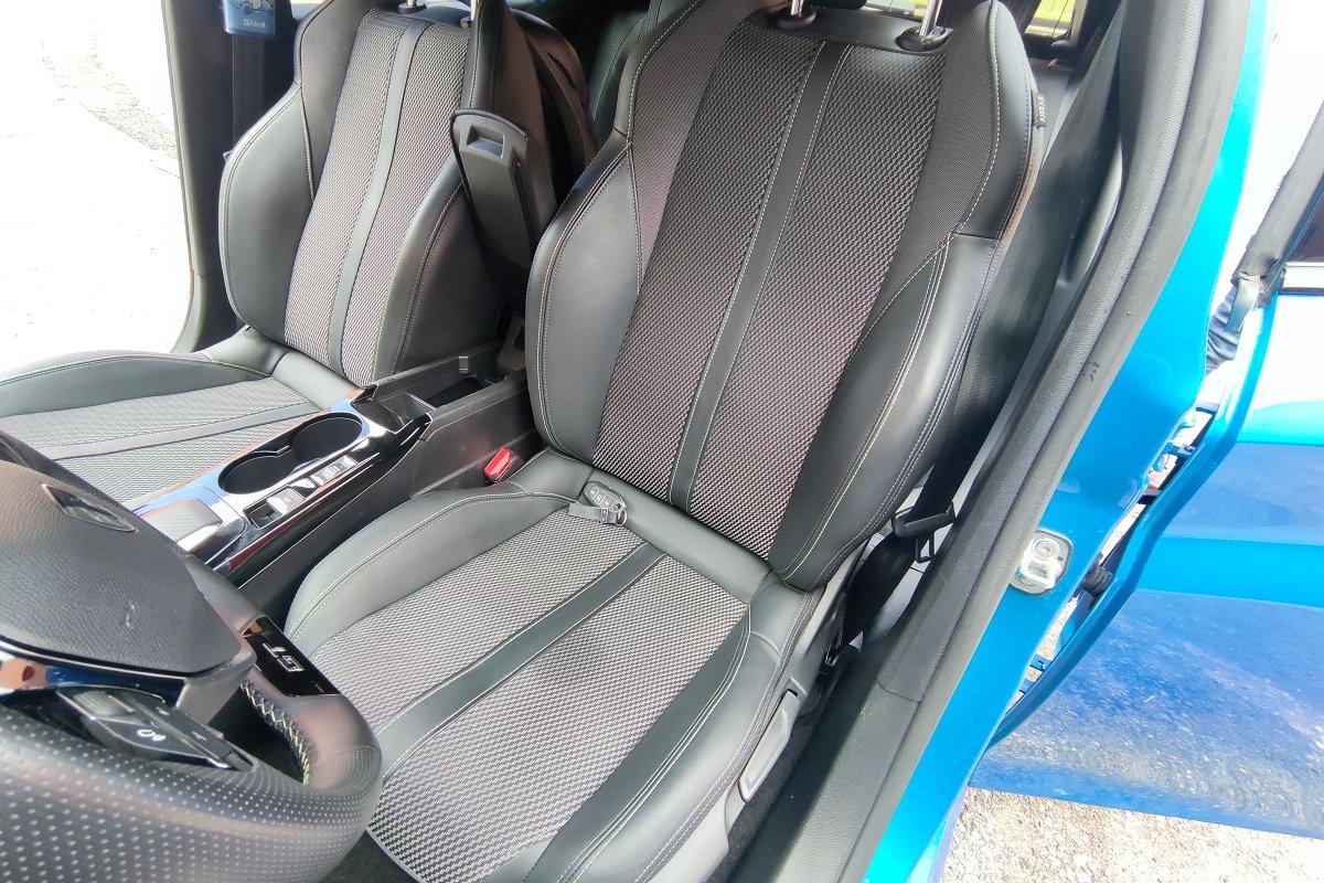 PEUGEOT 208 Hybrid 100 e-DCS6 5 porte GT