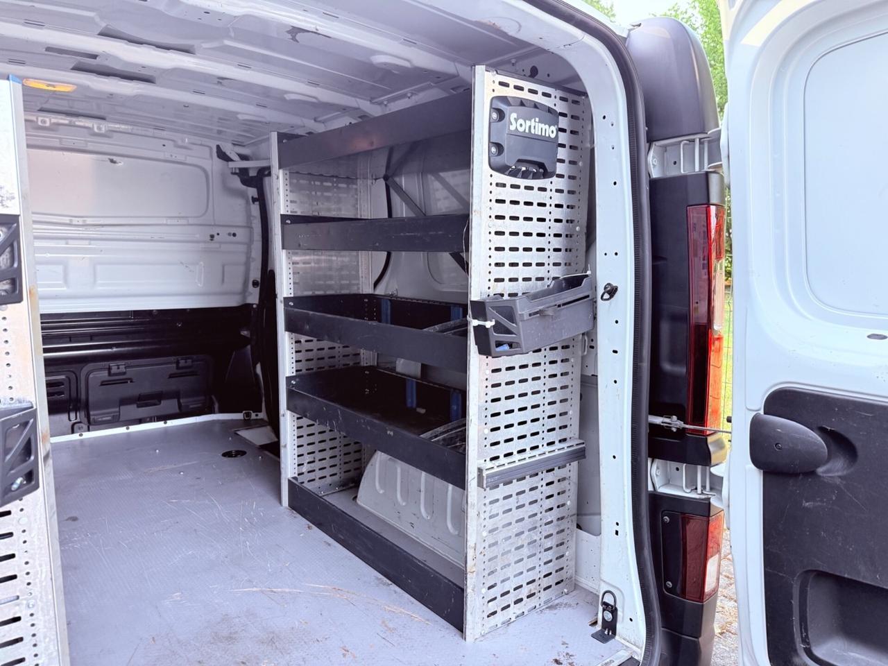 Renault Trafic 2.0-2021 SUPER PREZZOOOO OK PERMUTE